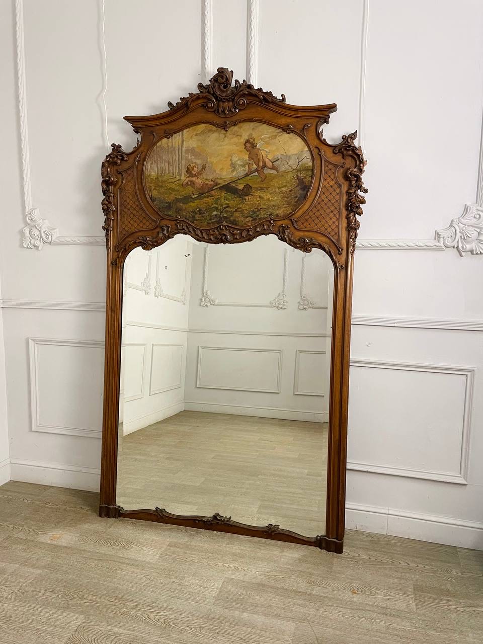 Антикварное зеркало «Путти»