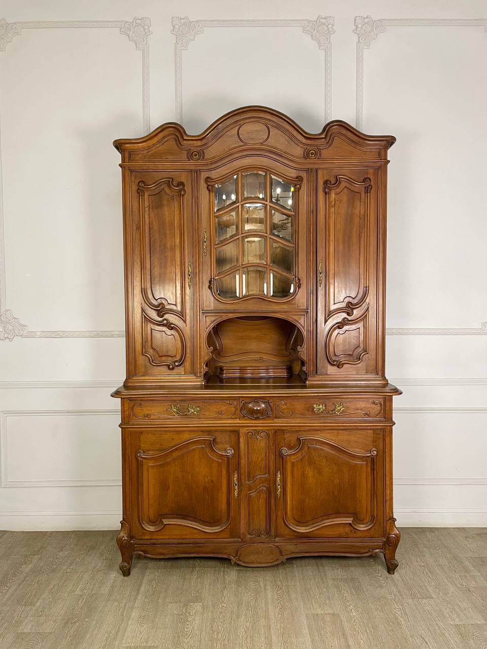 Антикварный буфет Луи XV