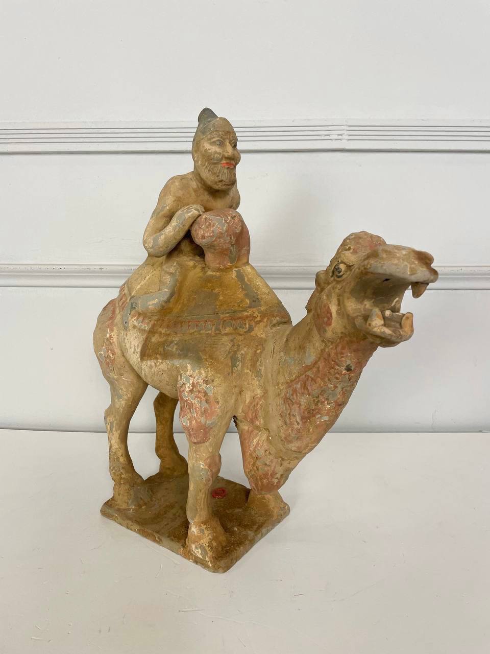 Скульптура «Наездник на верблюде»