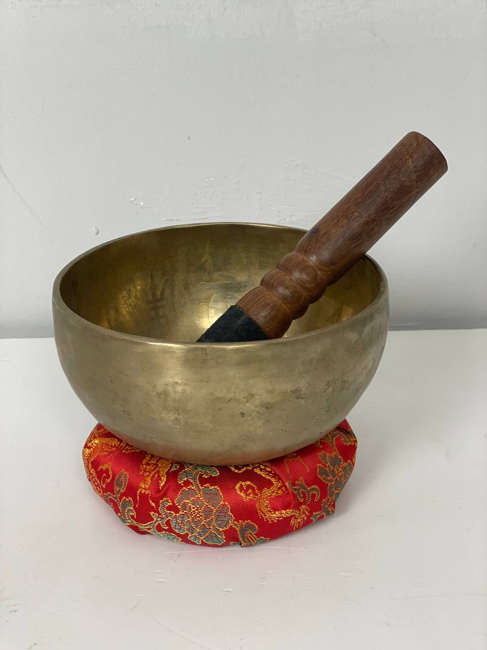 Поющая тибетская чаша