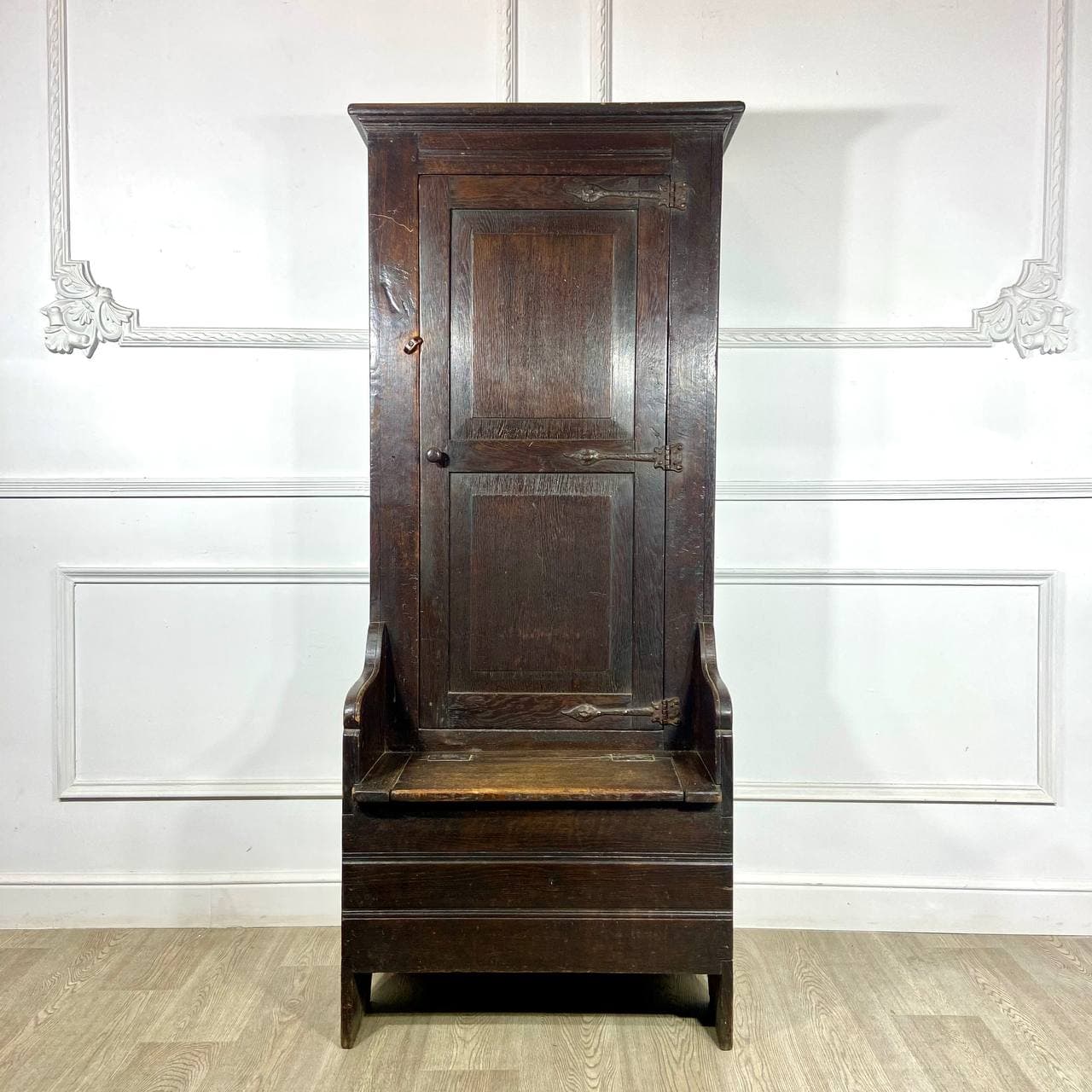 Старинная скамья