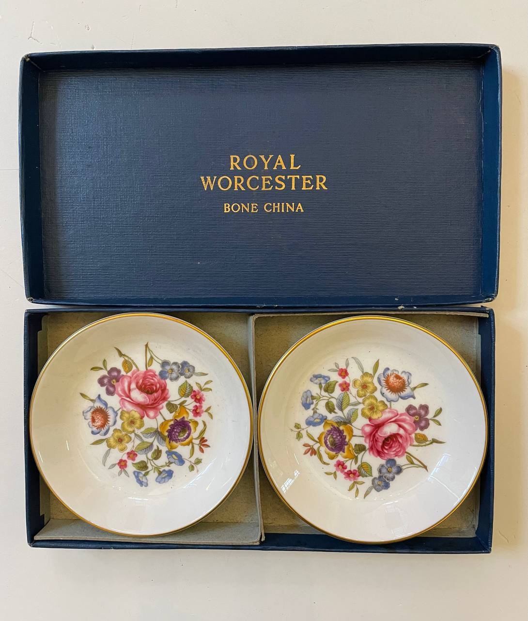 Пара розеточек Royal Worcester