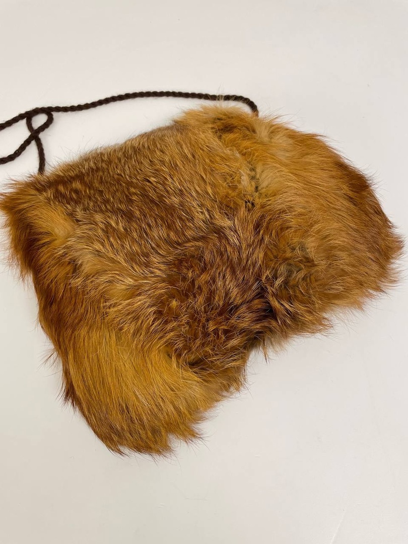 Сумка-муфта из натурального лисьего меха