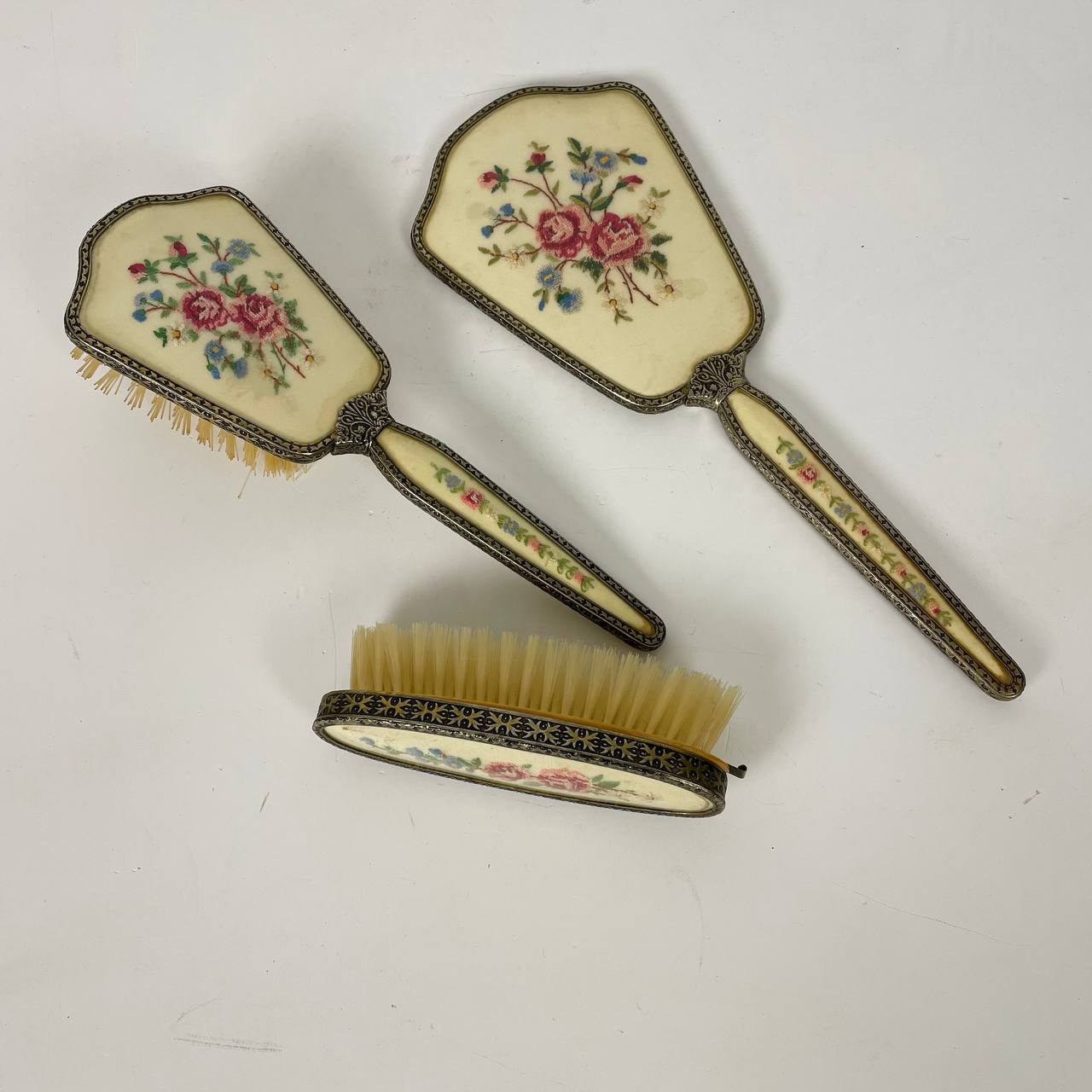 Дамский туалетный набор