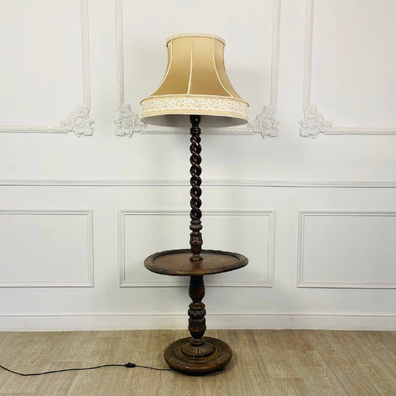 Старинный торшер