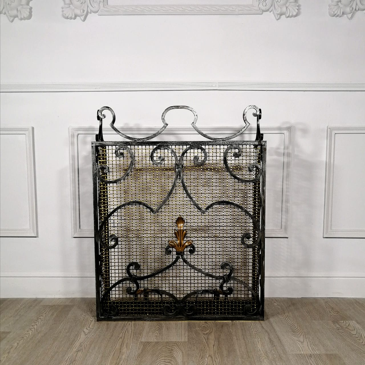 Каминный экран, начало ХХ века.