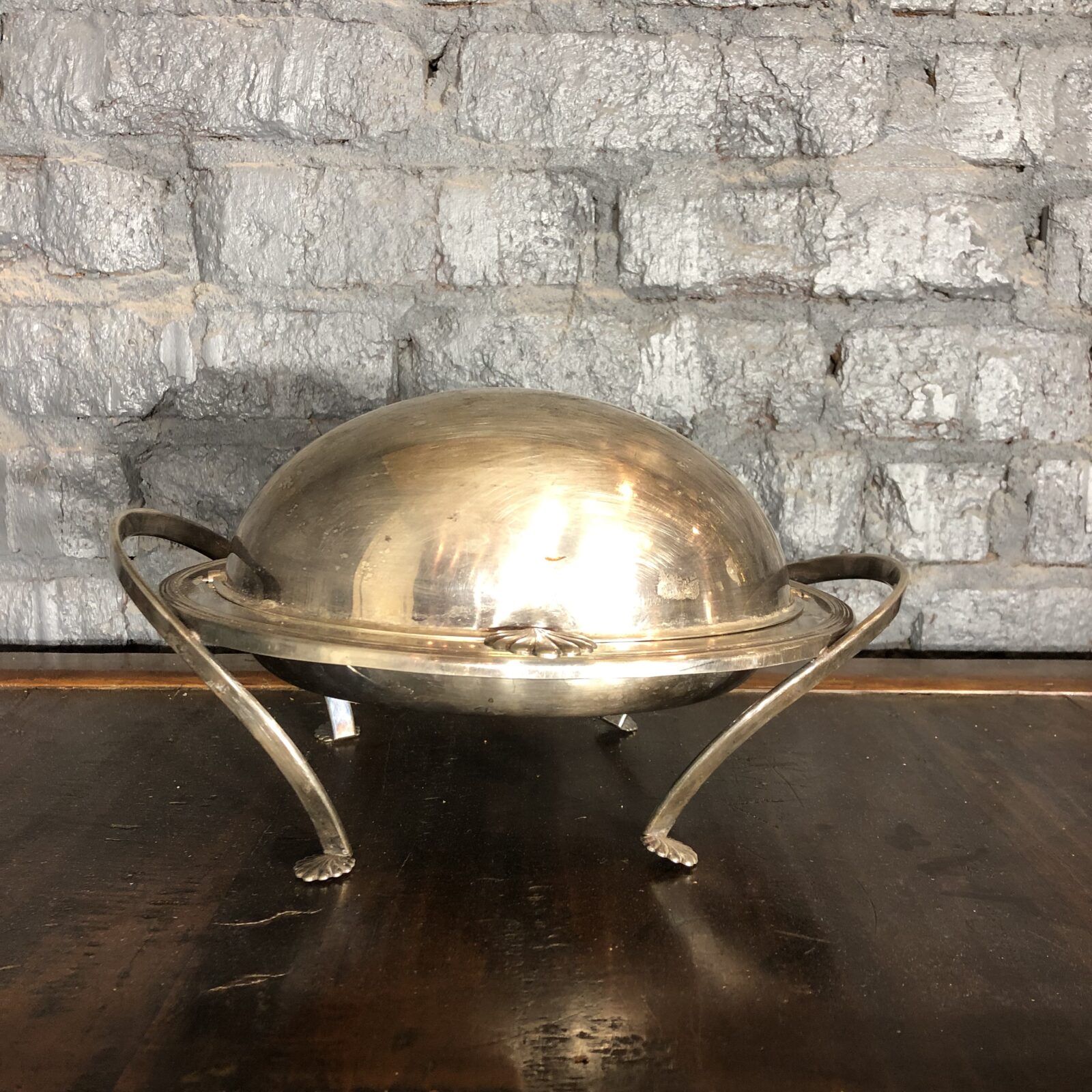 Блюдо антикварное для горячего XX века.