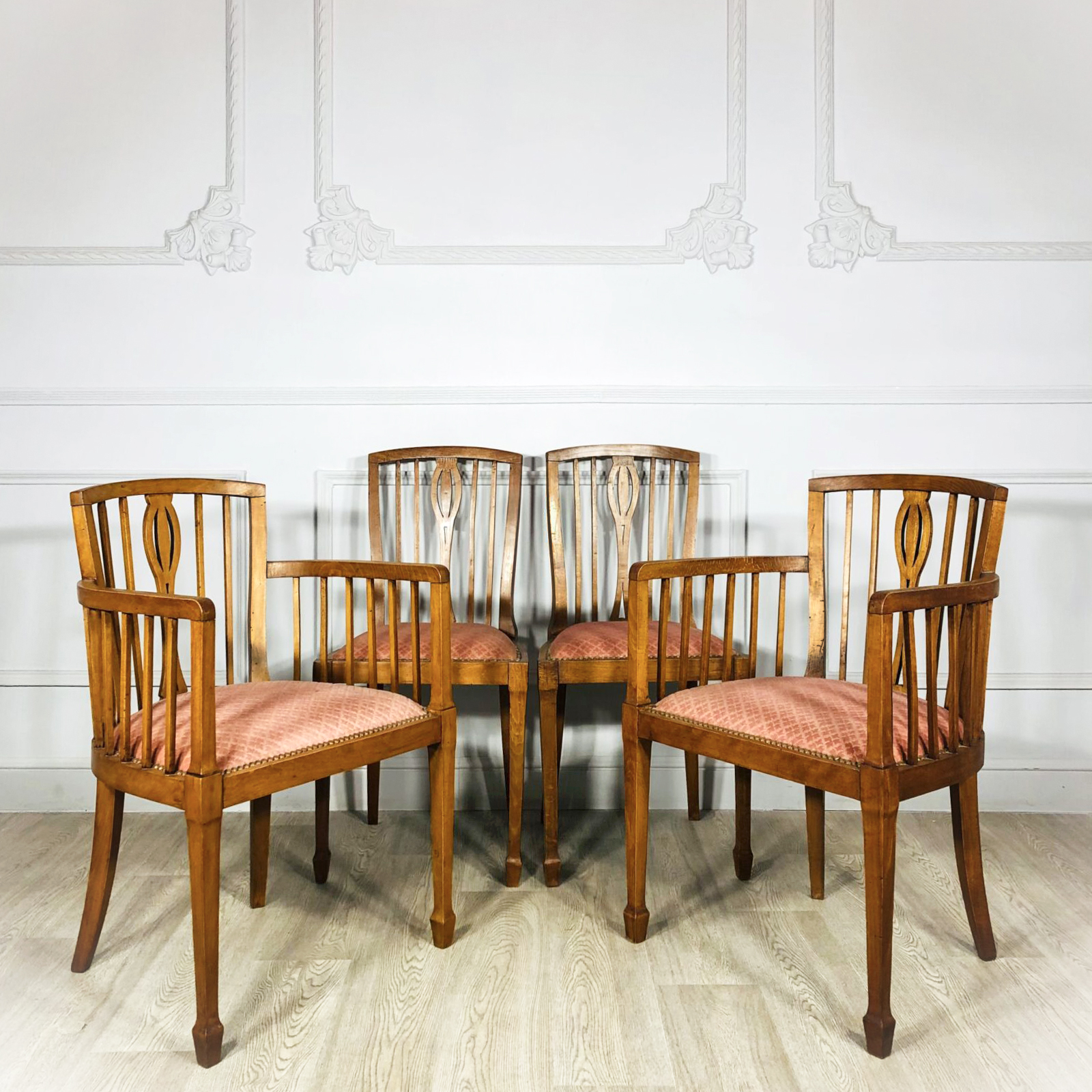 Стулья (гарнитур) антикварный в стиле Ар-Деко.