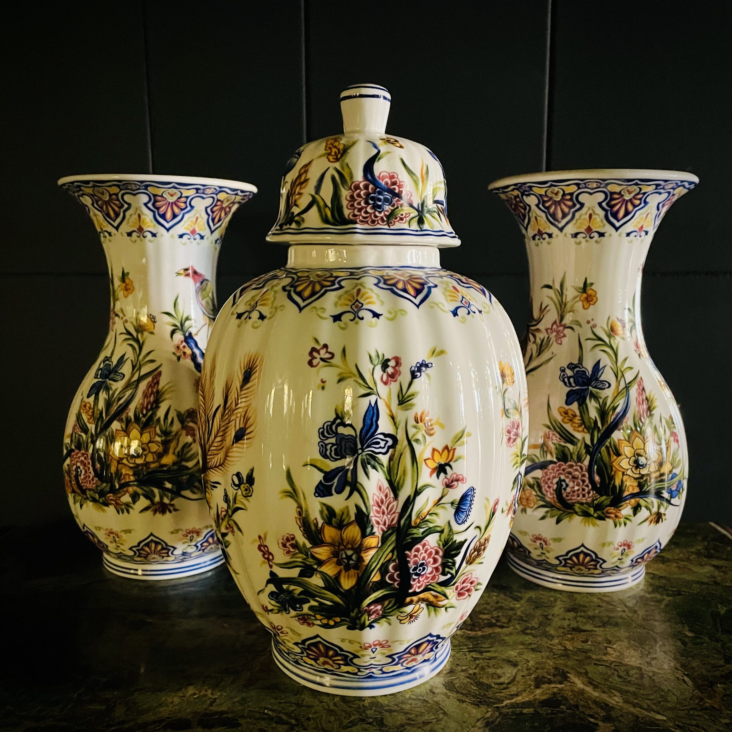 Вазы антикварные начала XX века.