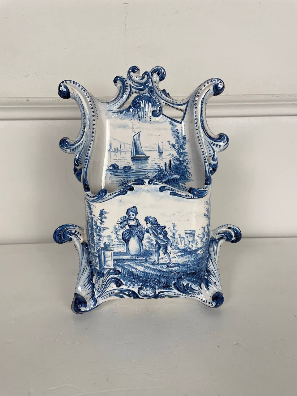 Антикварная подставка для писем