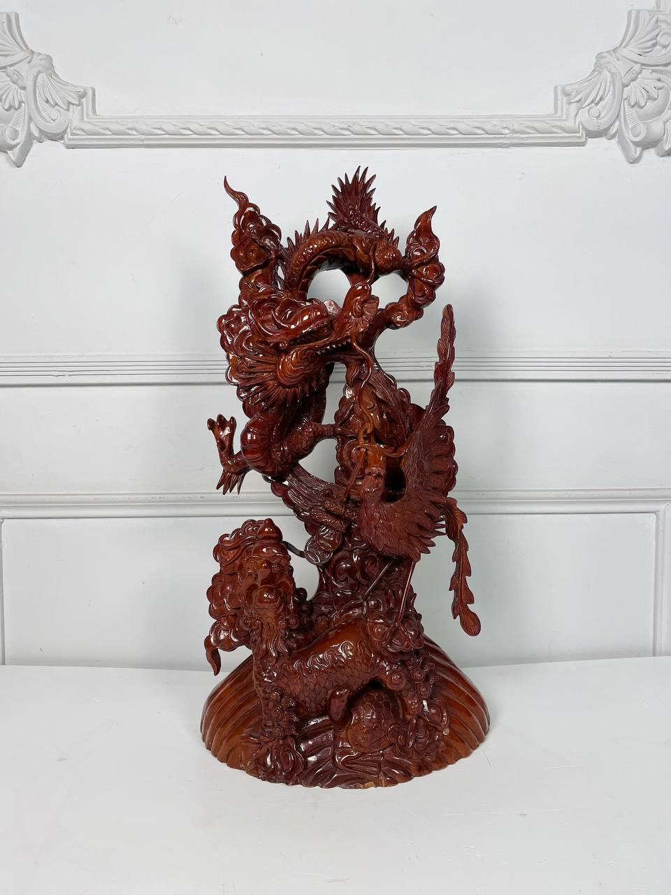 Антикварная скульптура «Дракон, лев и феникс»