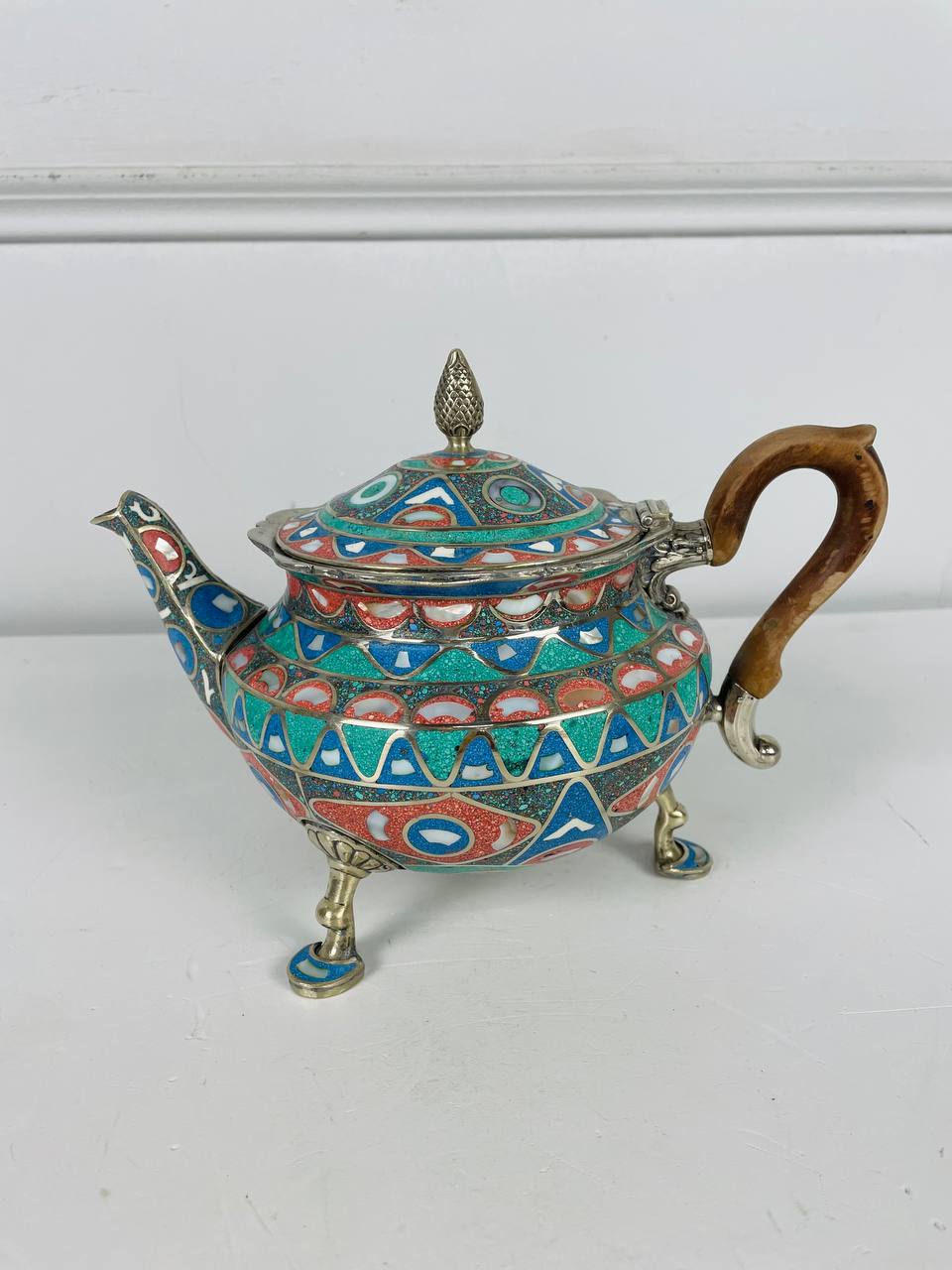 Антикварный чайник в технике перегородчатая эмаль