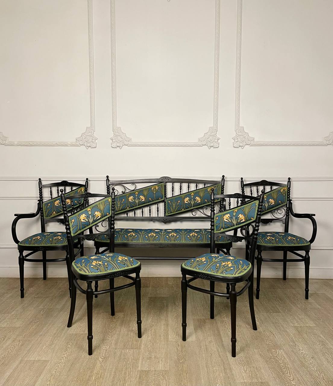 Комплект антикварной венской мебели братьев Якоба и Иосифа Кон (Jacob&Josef Kohn)