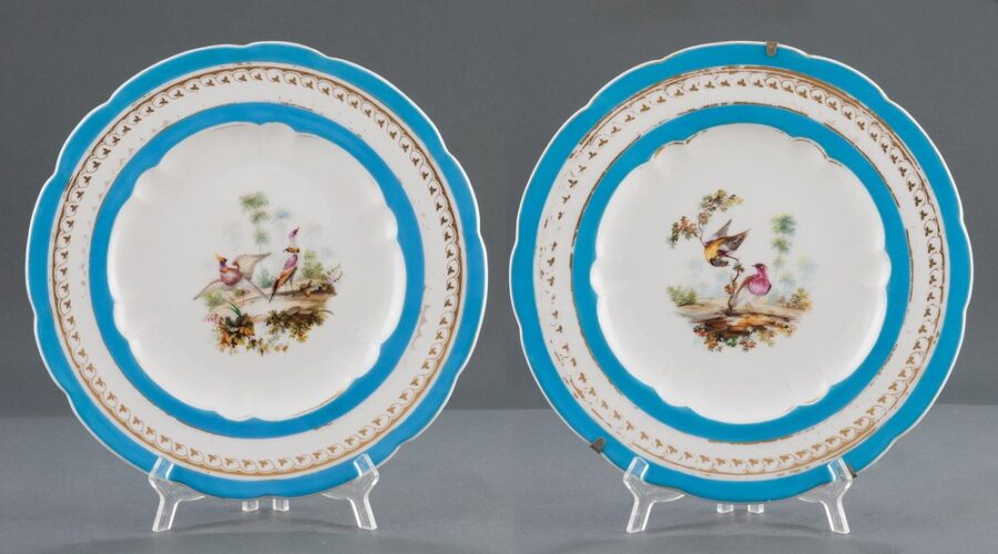 Пара тарелок с изображением райских птиц XIX век Франция.