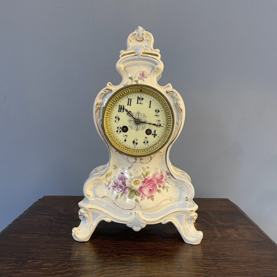 Фарфоровые часы первой половины XX века, Royal Bonn, Германия.
