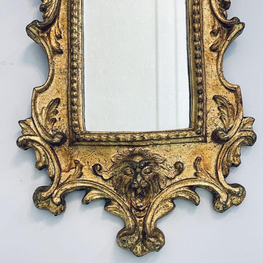 Антикварное небольшое зеркало начала ХХ века из Франции.