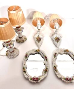 Парные антикварные лампы, бра и зеркала из фарфора середины ХХ века в комплекте.