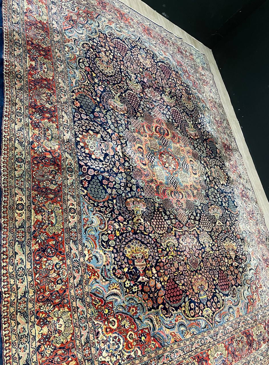 Старинный персидский ковёр